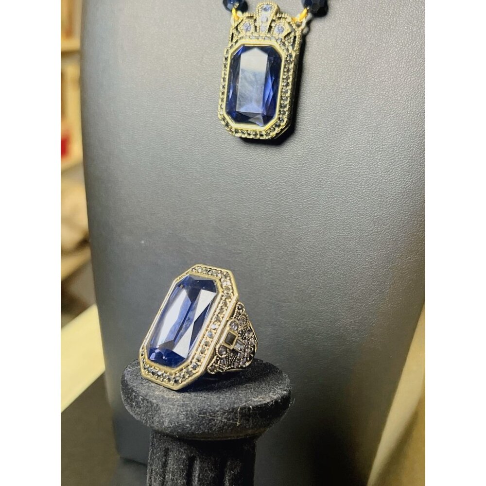 Vintage Style Gold & Blue-Blacl Crystal Necklace & Ring Set With Faceted Beads - - Picture 4 of 13